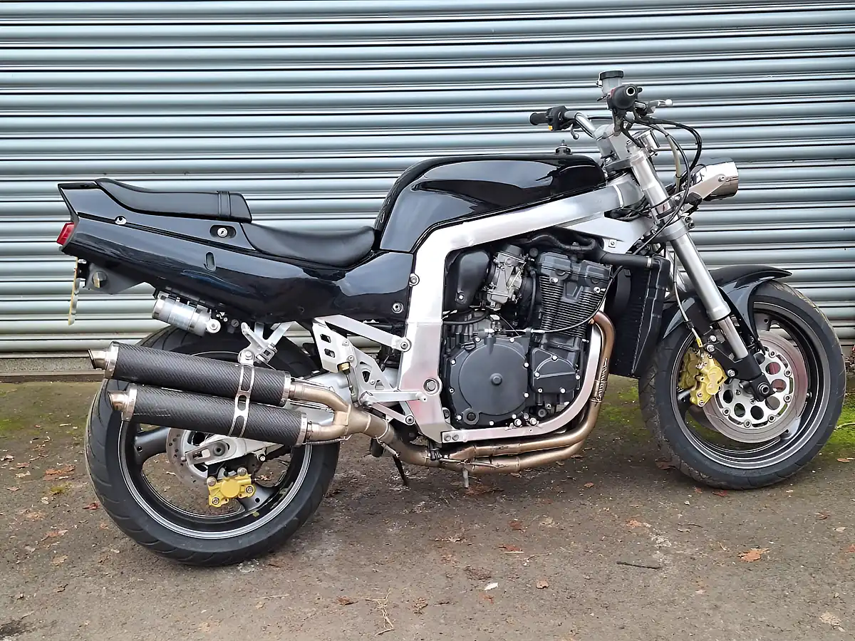 Used 1992 Suzuki Gsx Black - Interior and Exterior details 2