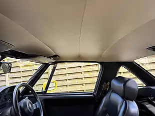 Used 1993 Alfa Romeo Spider S4 Giallo Bilbao - Interior and Exterior details 18