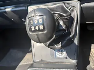 Used 1993 Alfa Romeo Spider S4 Giallo Bilbao - Interior and Exterior details 8