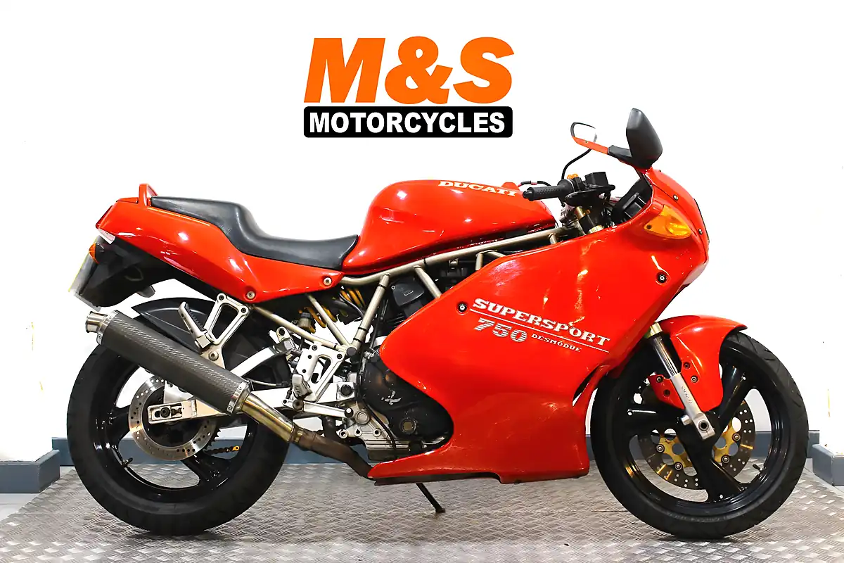 Used 1993 Ducati 750 Ss Red - Front View