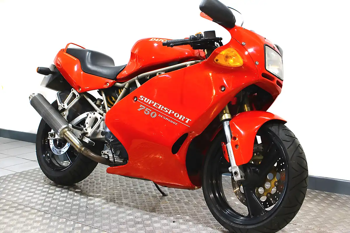 Used 1993 Ducati 750 Ss Red - Interior and Exterior details 2