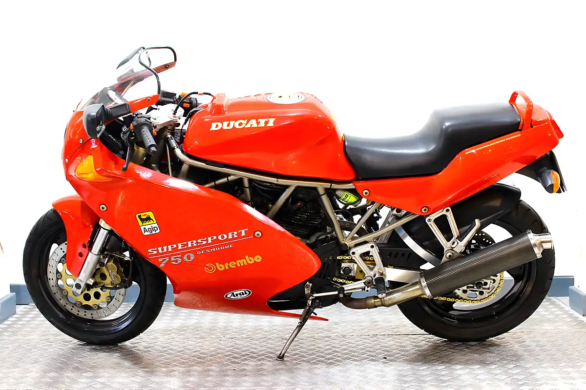 Used 1993 Ducati 750 Ss Red - Interior and Exterior details 9
