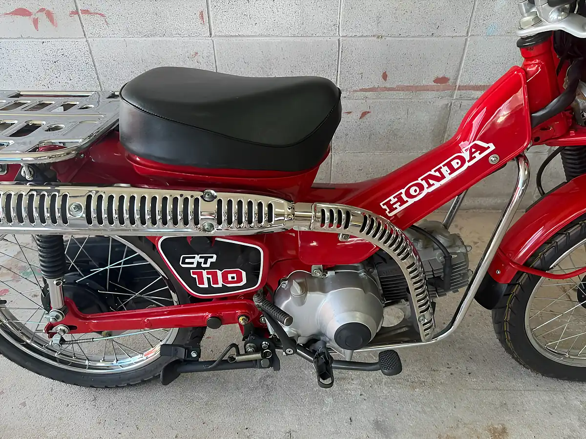 Used 1993 Honda CT110 Hunter Cub Red - Interior and Exterior details 12