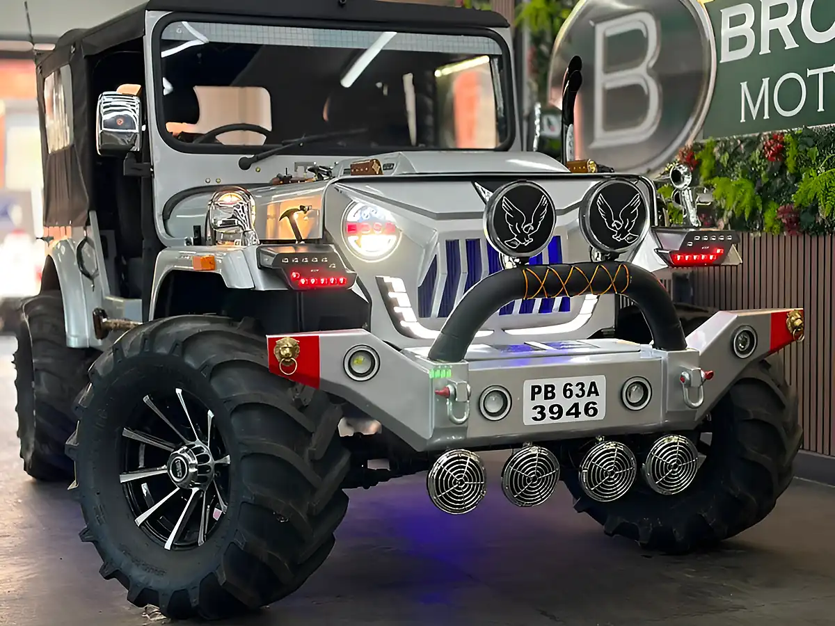 Used 1993 Jeep Jeep Mahindra Jeep [rare Opportunity] Silver - Interior and Exterior details 3