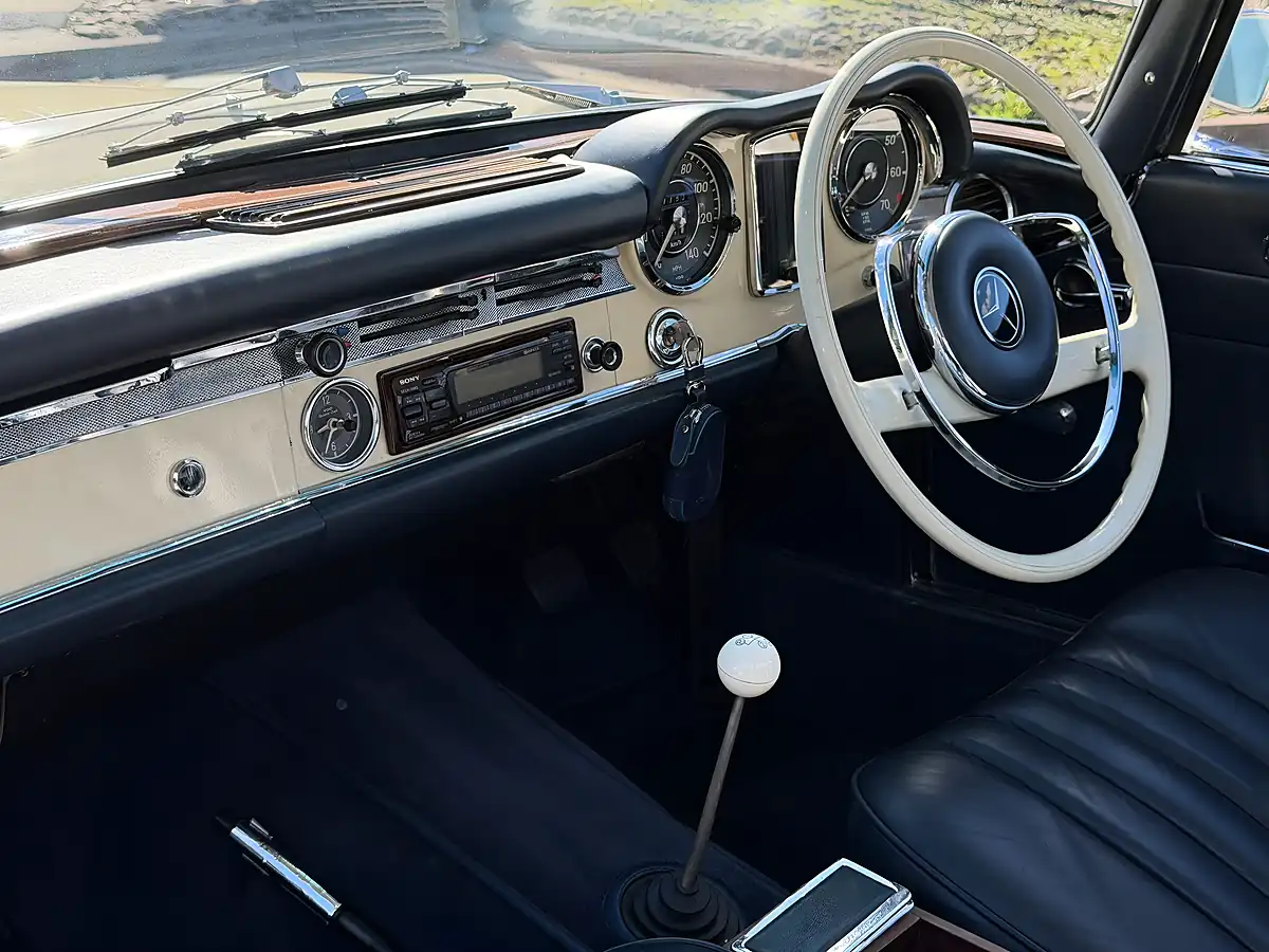 Used 1993 Mercedes 230 Sl - Interior and Exterior details 14