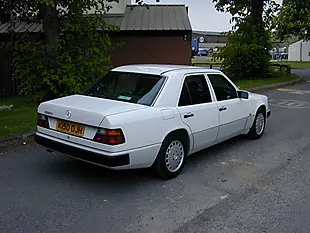 Used 1993 Mercedes-Benz 200 W124 White - Interior and Exterior details 3