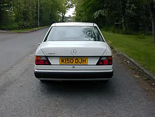 Used 1993 Mercedes-Benz 200 W124 White - Interior and Exterior details 5