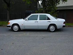 Used 1993 Mercedes-Benz 200 W124 White - Interior and Exterior details 7