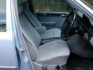 Used 1993 Mercedes-Benz 220 W124 Silver Blue Metallic - Interior and Exterior details 15