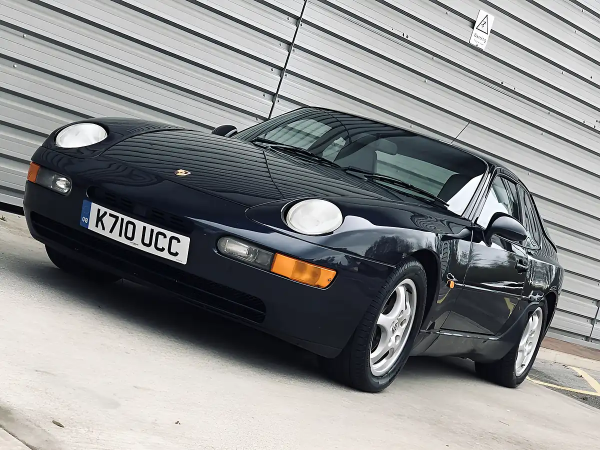 Used 1993 Porsche 968 Coupe Blue - Interior and Exterior details 3