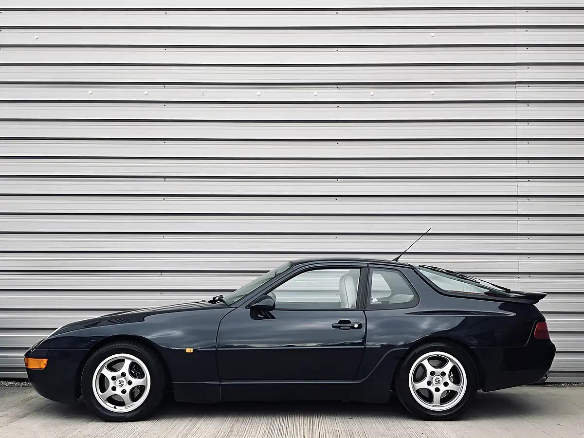 Used 1993 Porsche 968 Coupe Blue - Interior and Exterior details 8