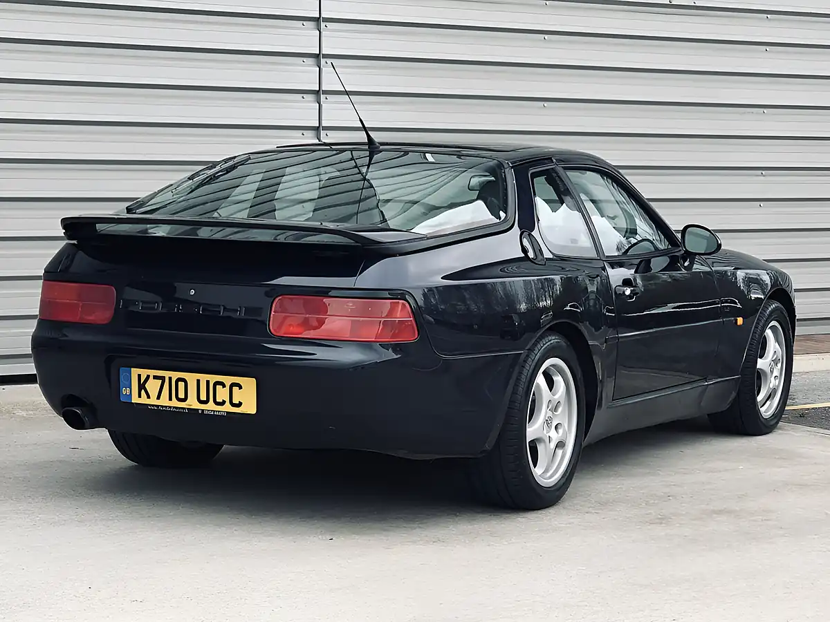 Used 1993 Porsche 968 Coupe Blue - Interior and Exterior details 9