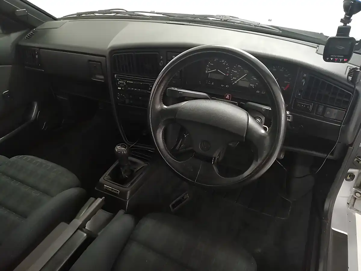 Used 1993 Volkswagen Corrado Silver - Interior and Exterior details 6