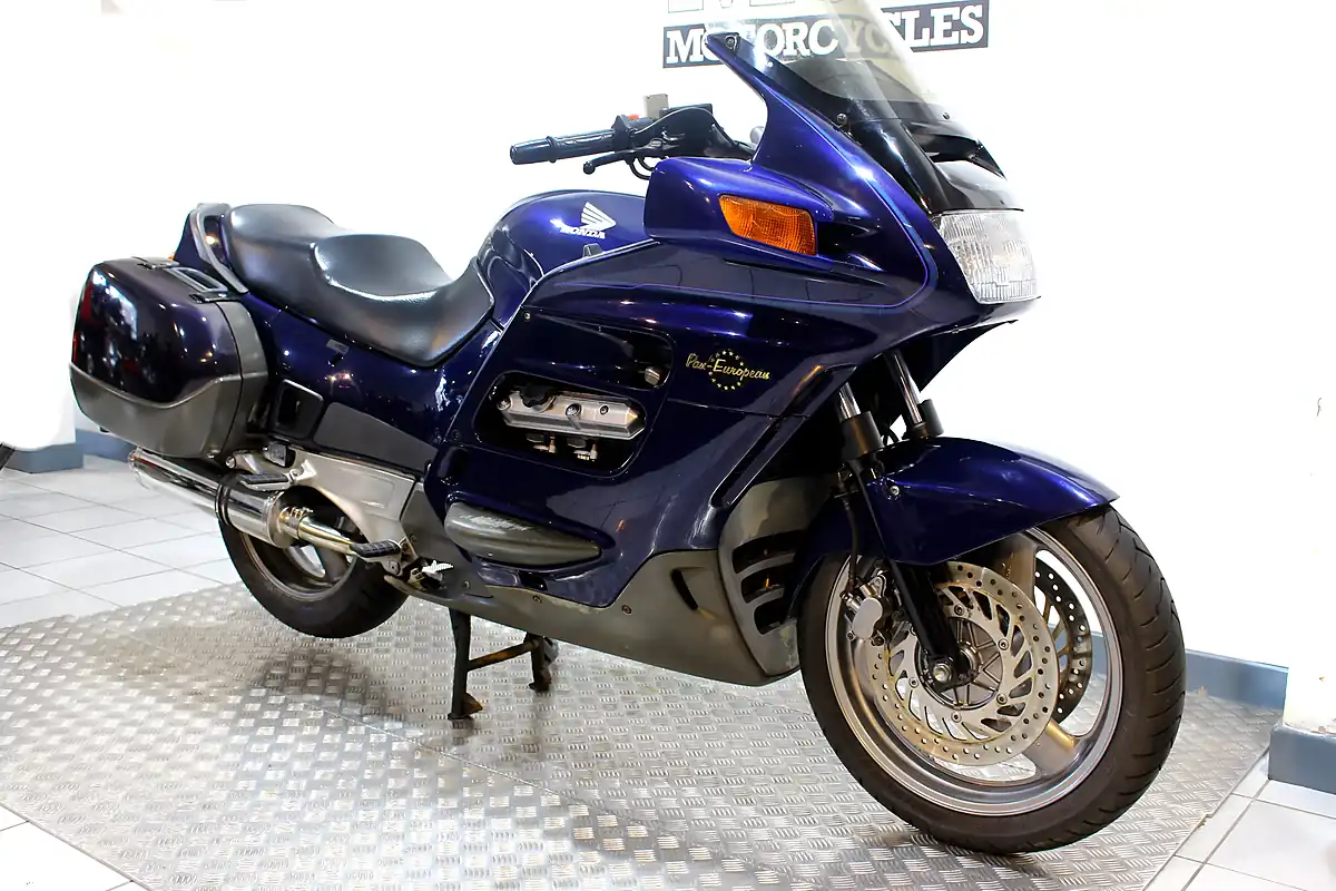 Used 1994 Honda ST1100 Pan European Blue - Interior and Exterior details 2