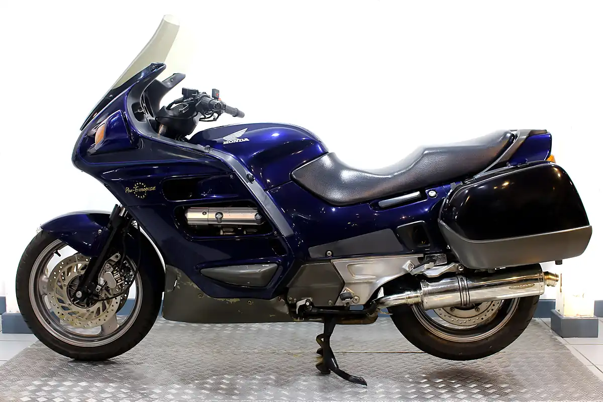 Used 1994 Honda ST1100 Pan European Blue - Interior and Exterior details 9
