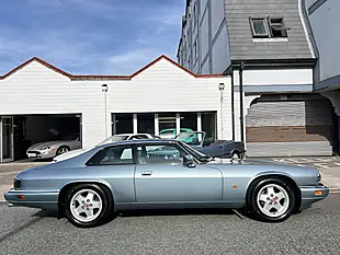 Used 1994 Jaguar XJS Blue - Interior and Exterior details 9