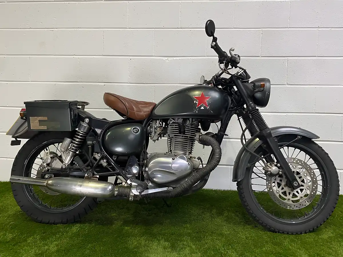 Used 1994 Kawasaki Estrella 250 Grey - Front View