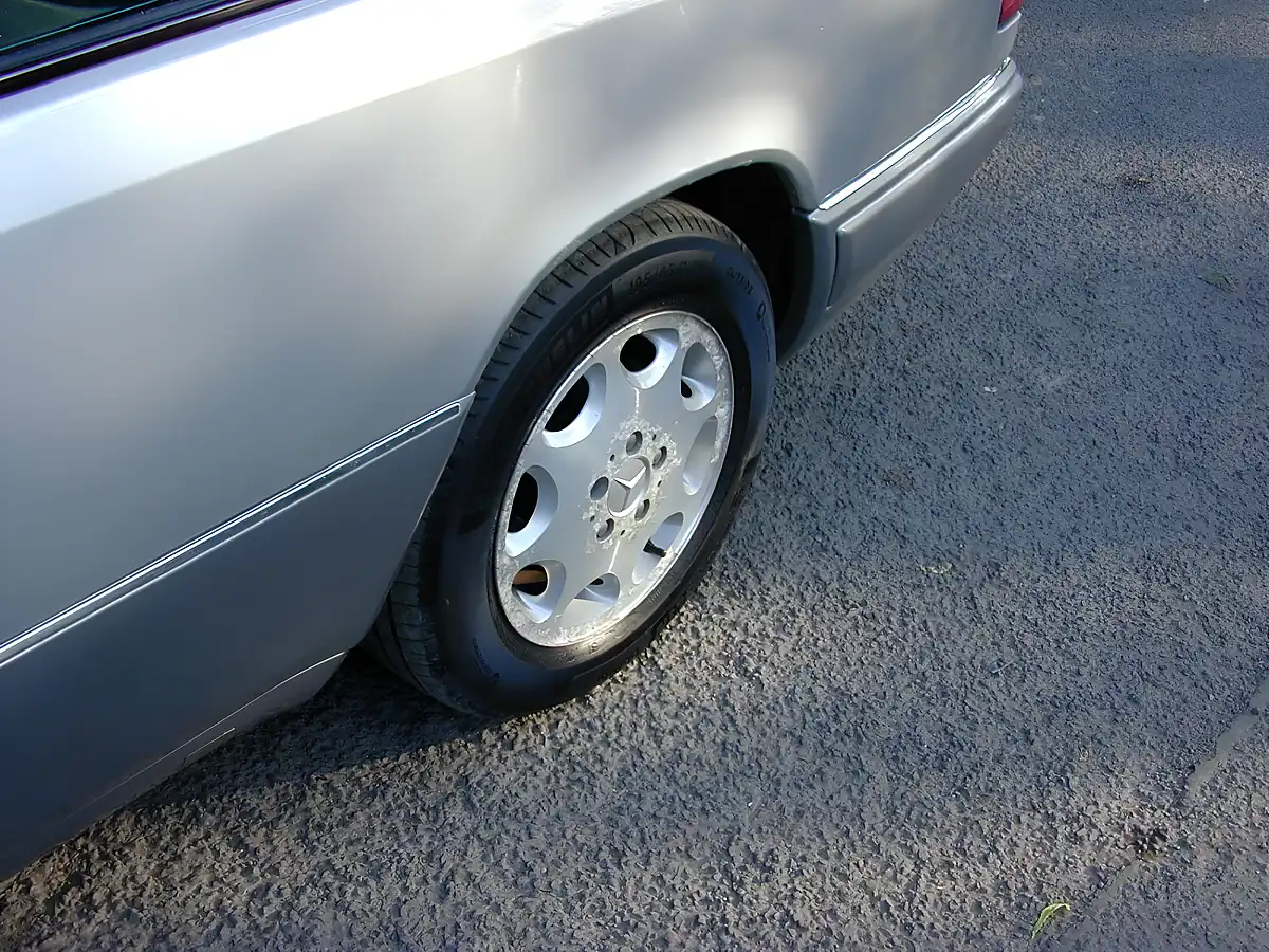 Used 1994 Mercedes-Benz 220 Coupe Silver - Interior and Exterior details 12