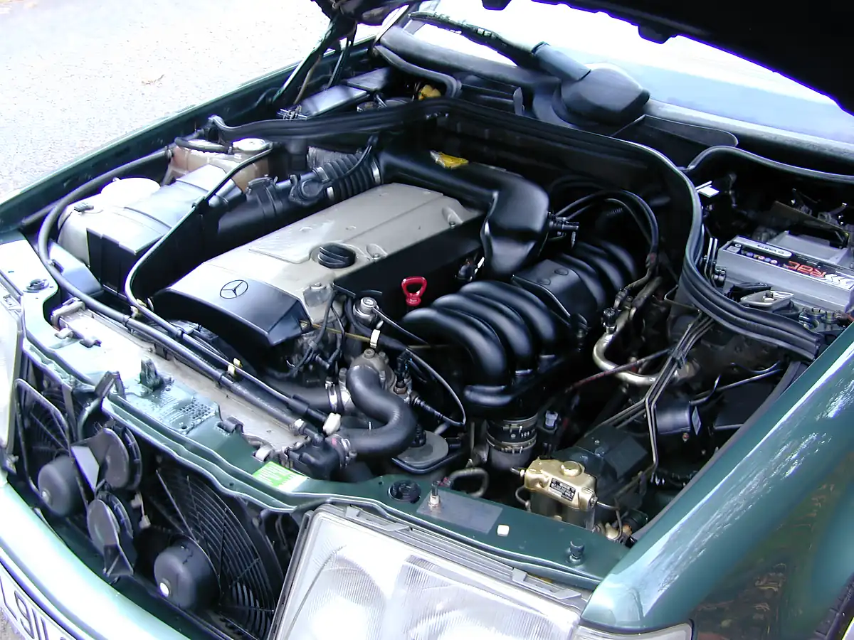 Used 1994 Mercedes-Benz 280 Facelift Green - Interior and Exterior details 12