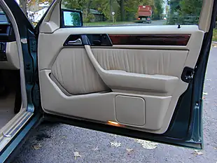 Used 1994 Mercedes-Benz 280 Facelift Green - Interior and Exterior details 15