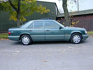 Used 1994 Mercedes-Benz 280 Facelift Green - Interior and Exterior details 2