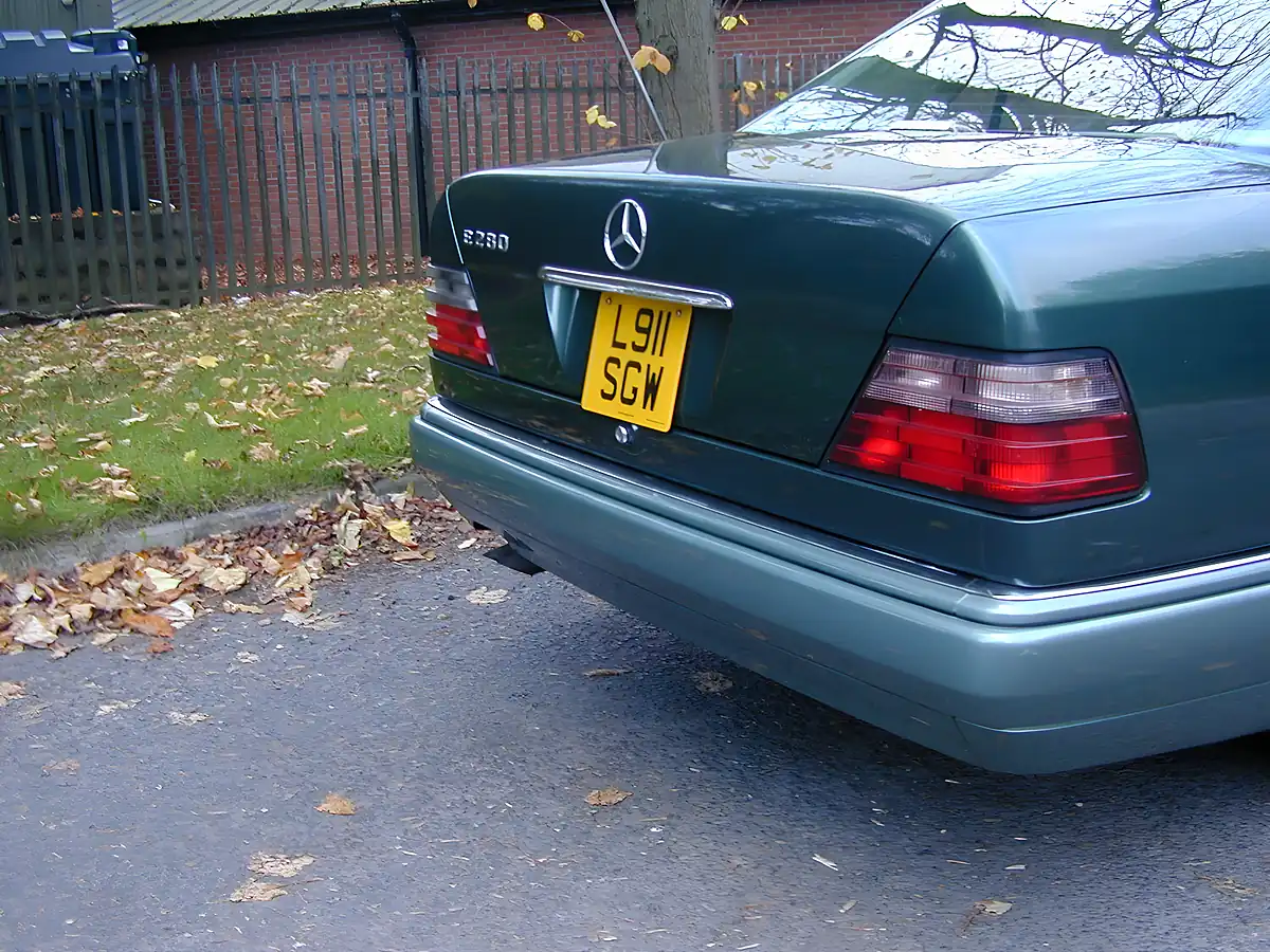 Used 1994 Mercedes-Benz 280 Facelift Green - Interior and Exterior details 9