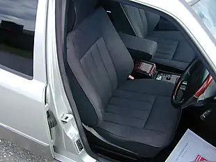 Used 1994 Mercedes-Benz 320 W124 Estate 7-Seater Silver - Interior and Exterior details 10
