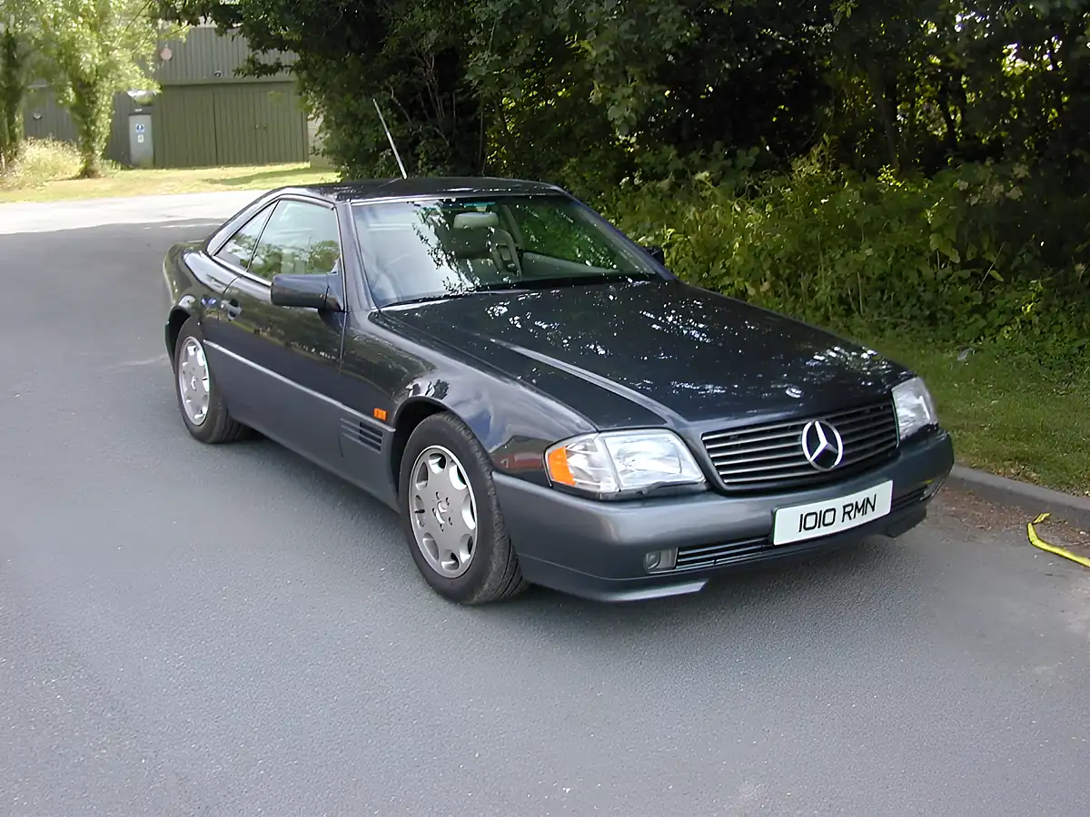 Used 1994 Mercedes-Benz Sl R129 Sports Convertible Black - Front View