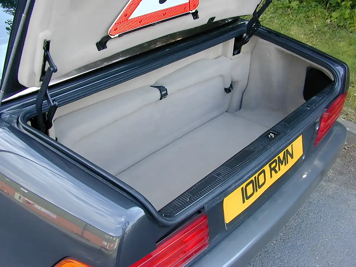 Used 1994 Mercedes-Benz Sl R129 Sports Convertible Black - Interior and Exterior details 18