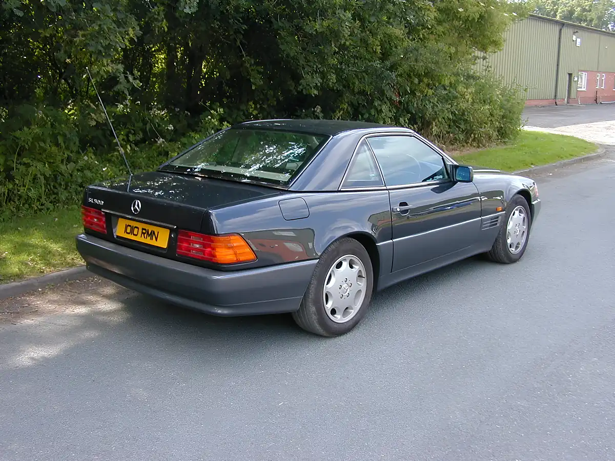Used 1994 Mercedes-Benz Sl R129 Sports Convertible Black - Interior and Exterior details 3