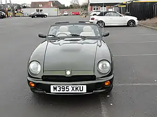 Used 1994 MG RV8 Green - Interior and Exterior details 12