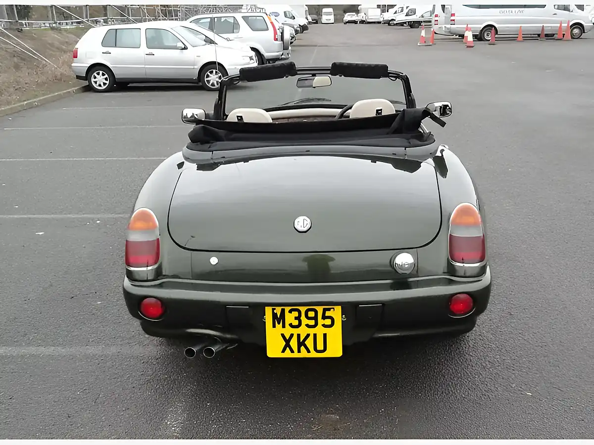 Used 1994 MG RV8 Green - Interior and Exterior details 13