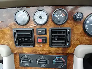 Used 1994 MG RV8 Green - Interior and Exterior details 17