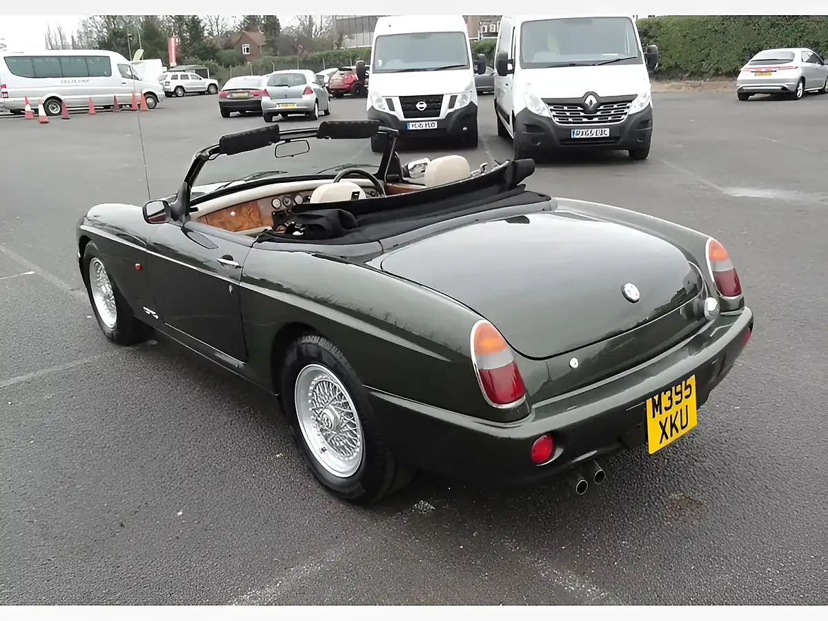 Used 1994 MG RV8 Green - Interior and Exterior details 4