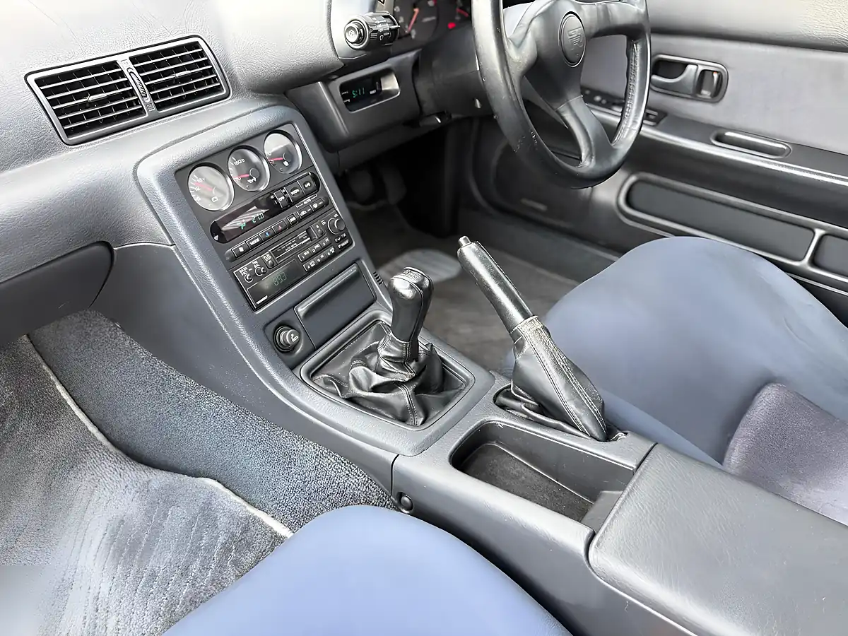 Used 1994 Nissan Skyline R32 GT-R White - Interior and Exterior details 13