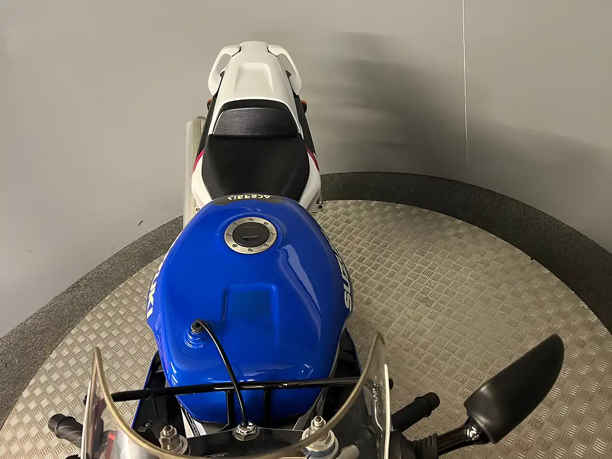 Used 1994 Suzuki GSX-R750 Sp Blue - Interior and Exterior details 10