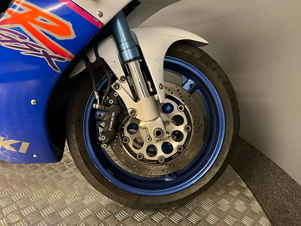 Used 1994 Suzuki GSX-R750 Sp Blue - Interior and Exterior details 13