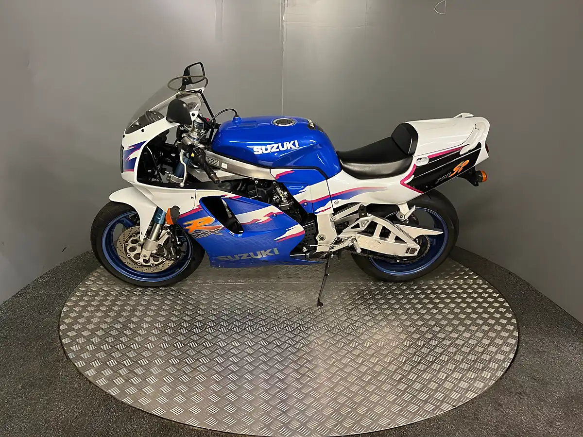 Used 1994 Suzuki GSX-R750 Sp Blue - Interior and Exterior details 5