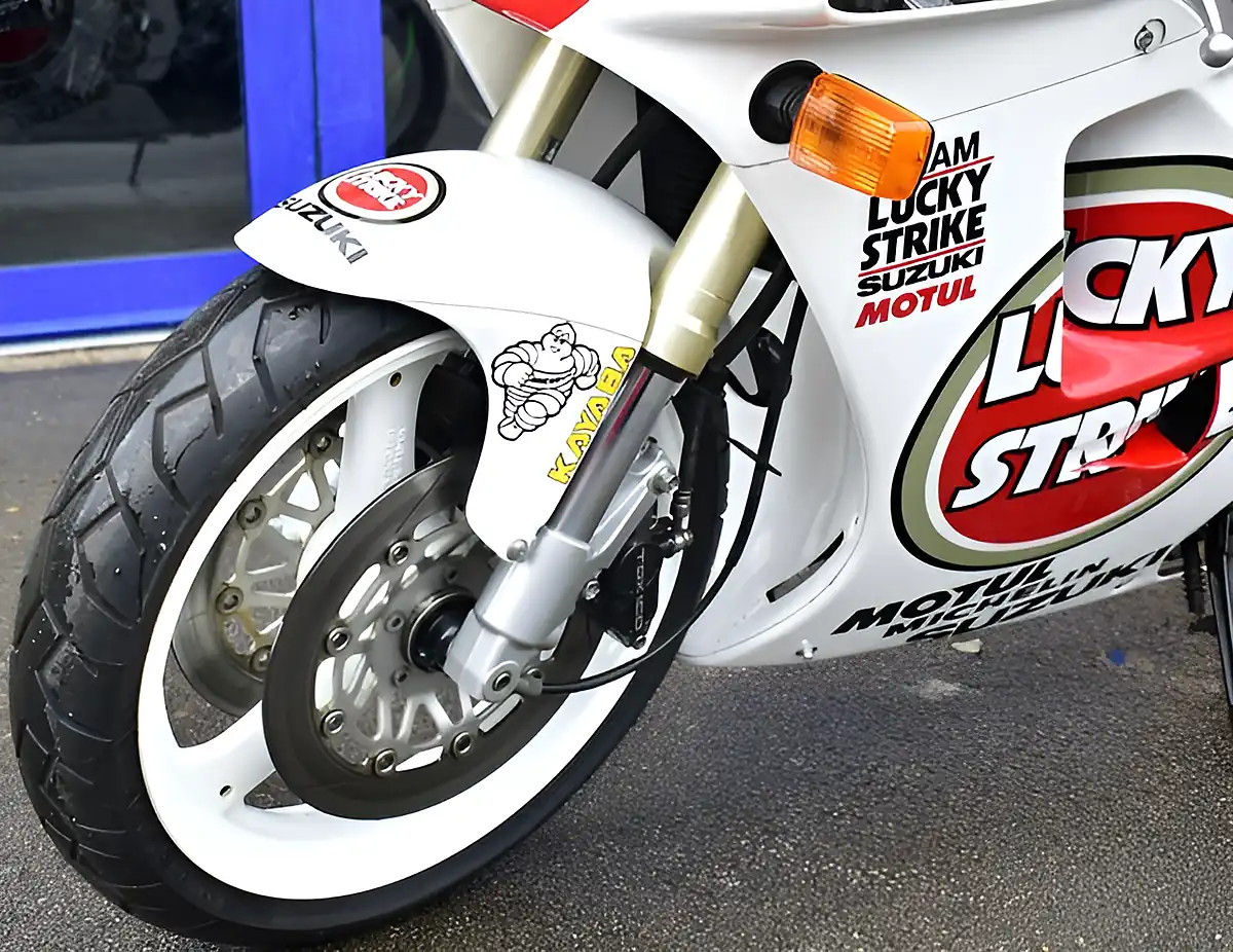 Used 1994 Suzuki RG250 VJ22 Edition Multi-Colour - Interior and Exterior details 10