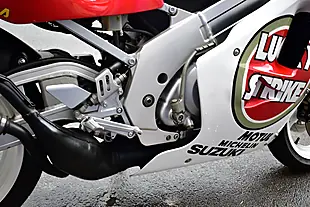 Used 1994 Suzuki RG250 VJ22 Edition Multi-Colour - Interior and Exterior details 16