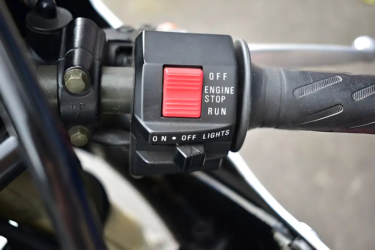 Used 1994 Suzuki RG250 VJ22 Edition Multi-Colour - Interior and Exterior details 18