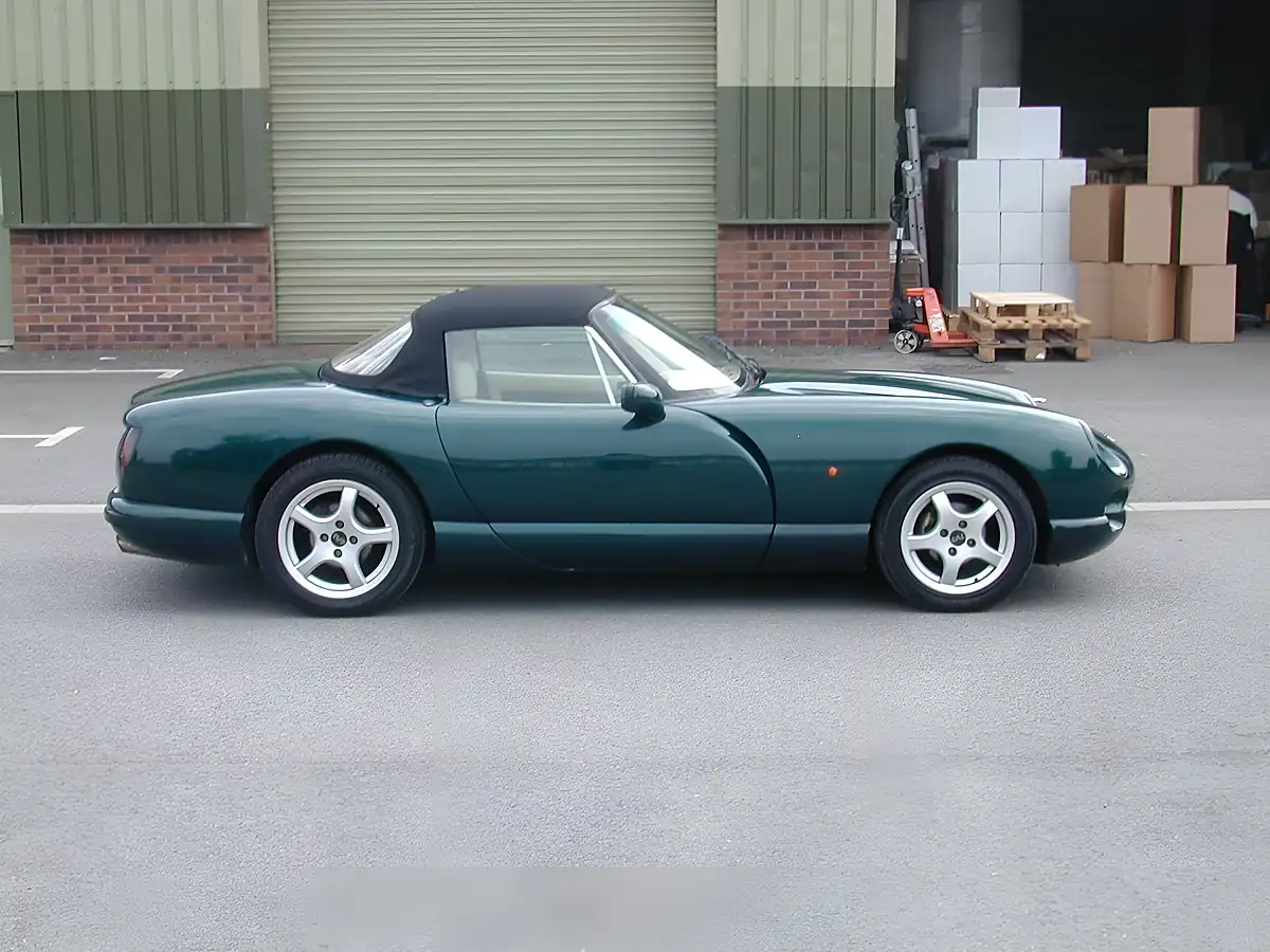 Used 1994 Tvr Chimaera Sports Green - Interior and Exterior details 2