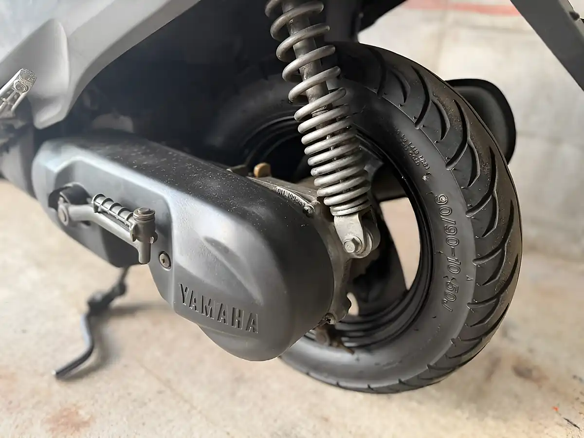 Used 1994 Yamaha Axis 90 Black - Interior and Exterior details 19