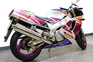 Used 1994 Yamaha YZF750R White - Interior and Exterior details 3