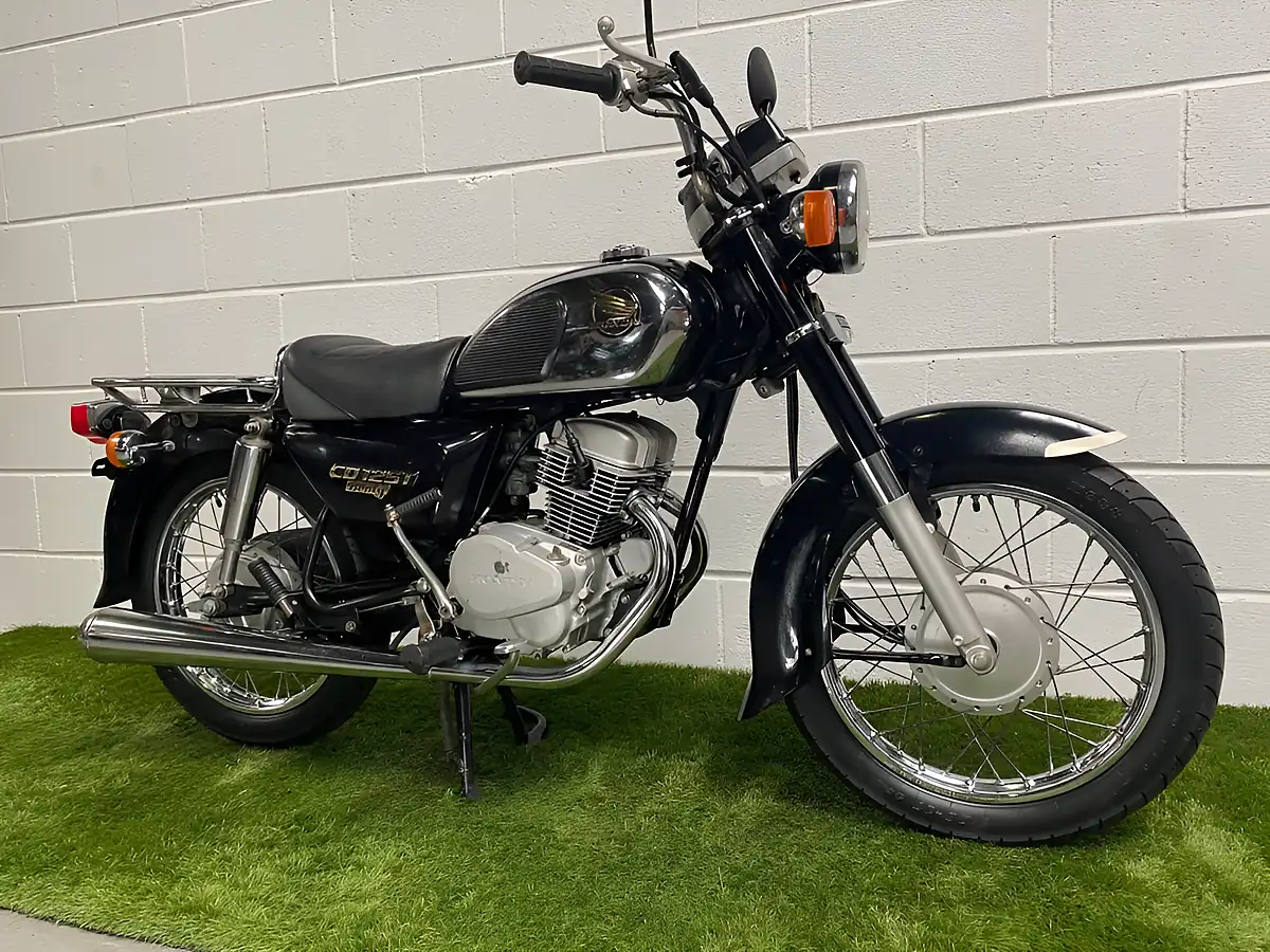 Used 1995 Honda CD125T Benly Black Chrome - Interior and Exterior details 3