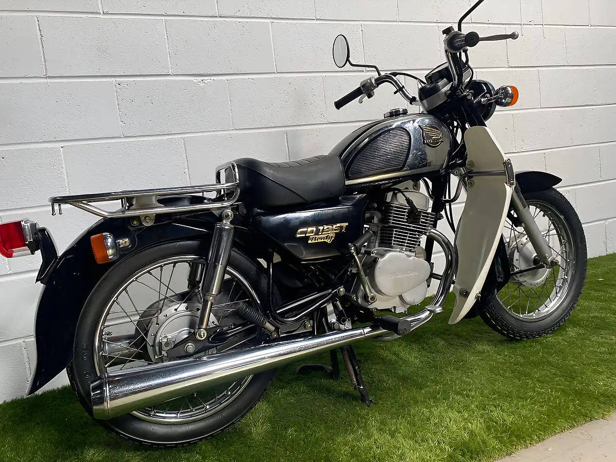 Used 1995 Honda CD125T Benly Black - Interior and Exterior details 7