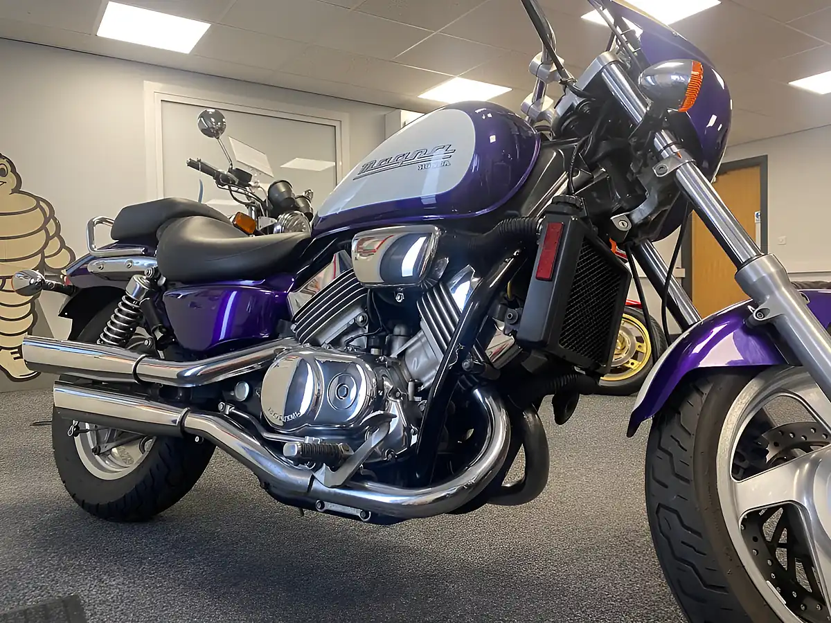 Used 1995 Honda Magna RS Purple - Interior and Exterior details 2