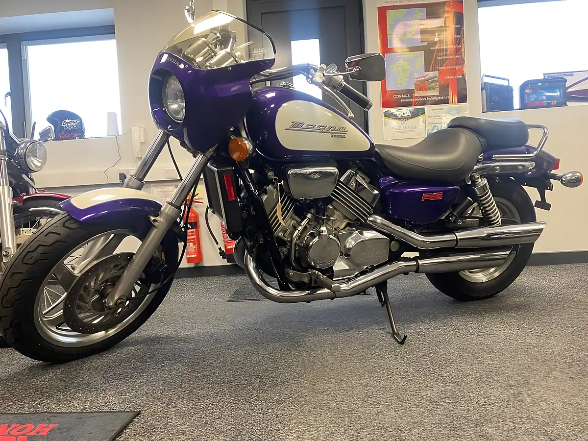 Used 1995 Honda Magna RS Purple - Interior and Exterior details 3