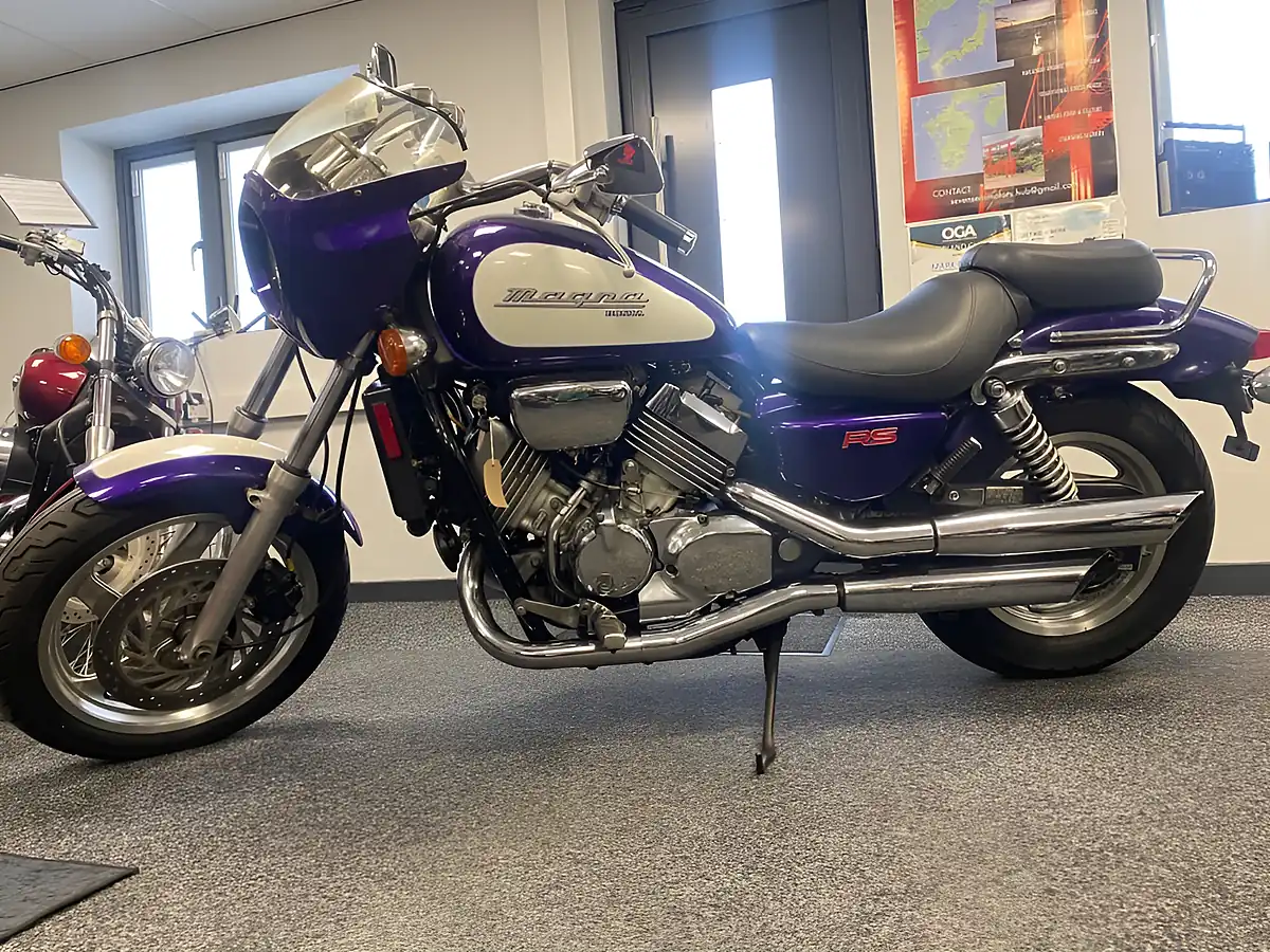 Used 1995 Honda Magna RS Purple - Interior and Exterior details 7
