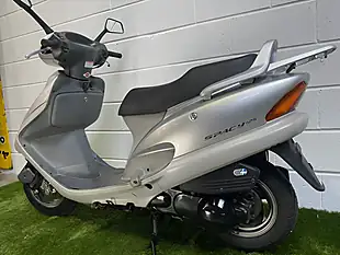 Used 1995 Honda Spacy 125 Silver - Interior and Exterior details 9